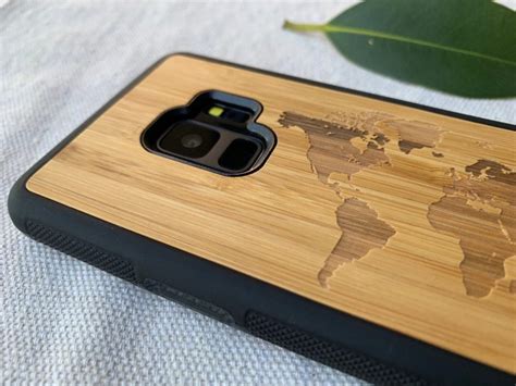 Wooden Samsung Galaxy S9 And S9 Plus Cases With World Map Engraving