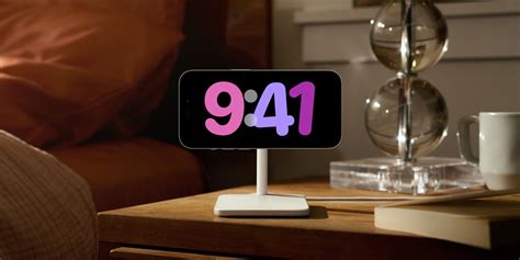 StandBy On iOS 17: How To Use The New Nightstand Mode On iPhone