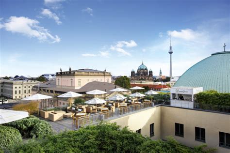 Rooftop Bars In Berlin K Hle Drinks Auf Dachterrassen