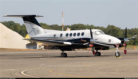 N300VP Private Beechcraft 300 Super King Air Photo By Stephen J Stein