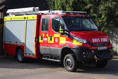 SP72 XLZ London Fire Brigade Iveco Daily 55c All Wheel Dri Flickr