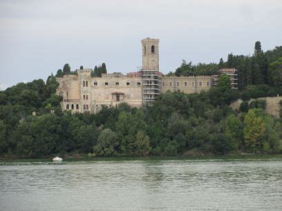 Isola Maggiore Walks Around The Island Museo Del Merletto Cafes Palaces