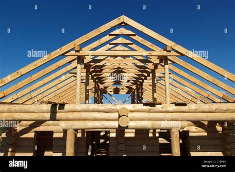 Estructura De Una Casa De Madera En Construcción Fotografía De Stock