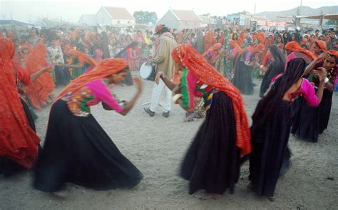 Kutch Culture, Cultural Activities, Festivals and Religion of Kutch ...