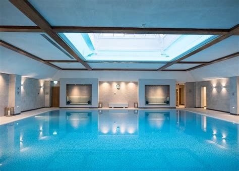 Charming Cheshire spa hotel with award-winning dining | Luxury travel at low prices | LateLuxury.com