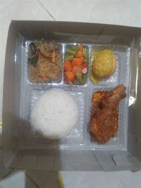 Nasi Campur Ayam Panggang