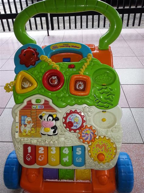 MYBUNDLETOYS2: VTECH Sit to Stand Learning Walker