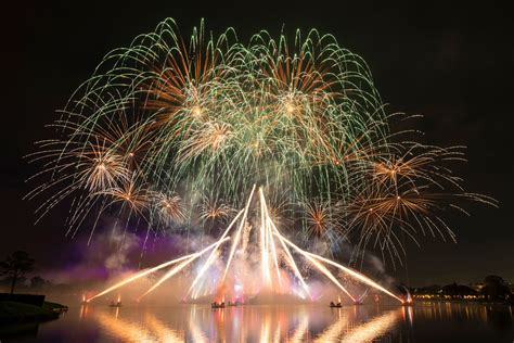 Video Luminous The Symphony Of Us Firework Spectacular Debuts In Epcot