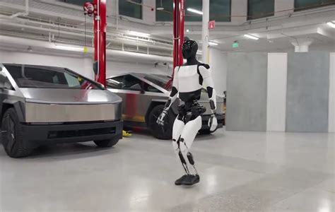 It Squats And Even Dances Tesla Shows Humanoid Robot Optimus Gen 2