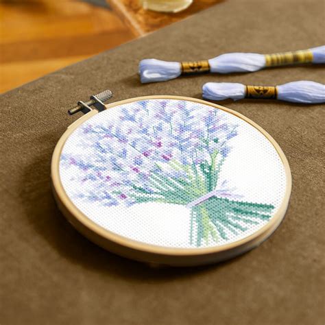 CROSS STITCH KIT LAVENDER BOUQUET DMC Las Tijeras Mágicas