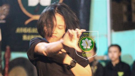 Penca Silat Tunggal Putri Dewasa Latihan Paguron Pencak Silat Wangsit