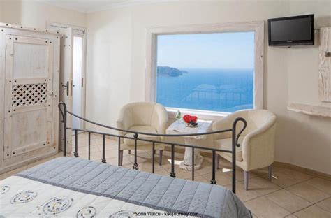 Guide To Gay Friendly Hotels Santorini Greece Updated Kiki Journey