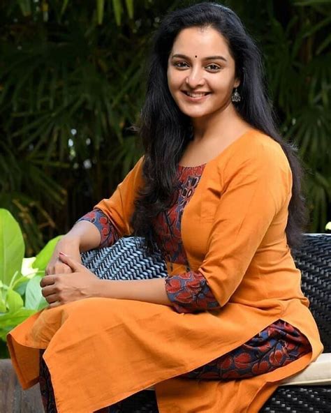 42 Beautiful Photos Of Manju Warrier Filmi Tamasha