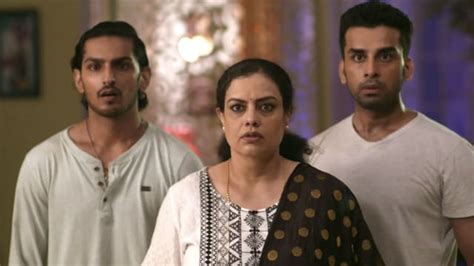 Savdhaan India - F.I.R. - Watch Episode 264 - The Devil's Advocate on Disney+ Hotstar