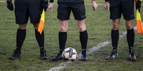 Football En Charente Maritime La Carotte Et Le Bâton Du Challenge