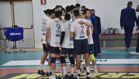 I Biancoblu Soccombono Al Gioco Di Tuscania E Perdono 3 1 Saturnia Volley