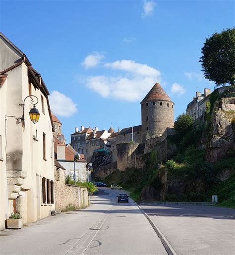 Ch Teau Semur En Auxois Pa Monumentum