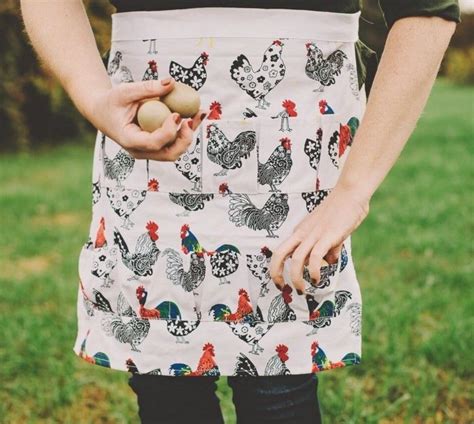 Egg Collecting Apron Cool Aprons Rooster Print