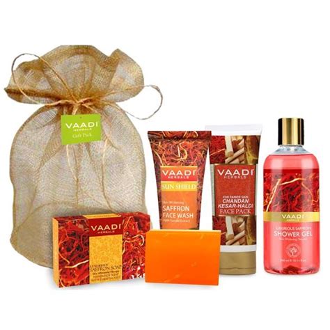 Vaadi Herbals Luxurious Saffron Skin Whitening Set Visibly Fair Skin