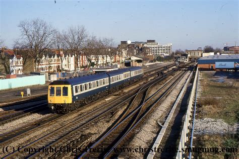 Wr Suburban Dmu