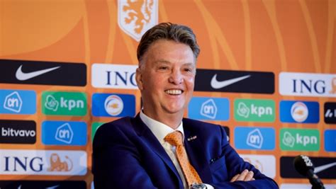 I Saw Naked Players Netherlands Boss Van Gaal Opens Up On Squad Calls