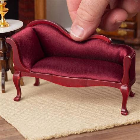 1 12 1 Scale Dollhouse Miniature Burgundy And Mahogany Satin Chaise Living Room Miniatures