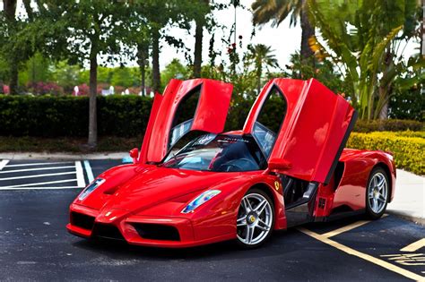 Ferrari Enzo Hd Wallpaper A Stunning Automotive Icon