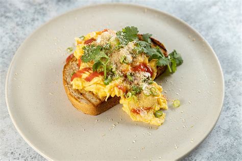 Chilli Scrambled Eggs Everyday Gourmet