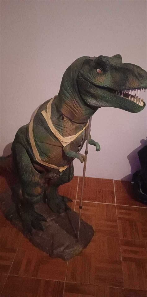 Dinossauro T Rex Fernão Ferro OLX Portugal