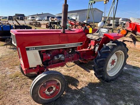 International 284 Diesel Property Peddler