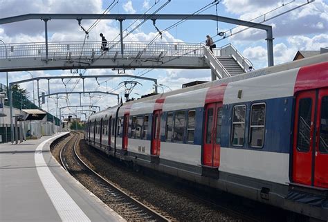 Transports Le Rer A Ferm Partiellement Pendant Deux Semaines La