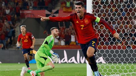 Qualification pour l Euro l Espagne ralentit l Écosse les Turcs