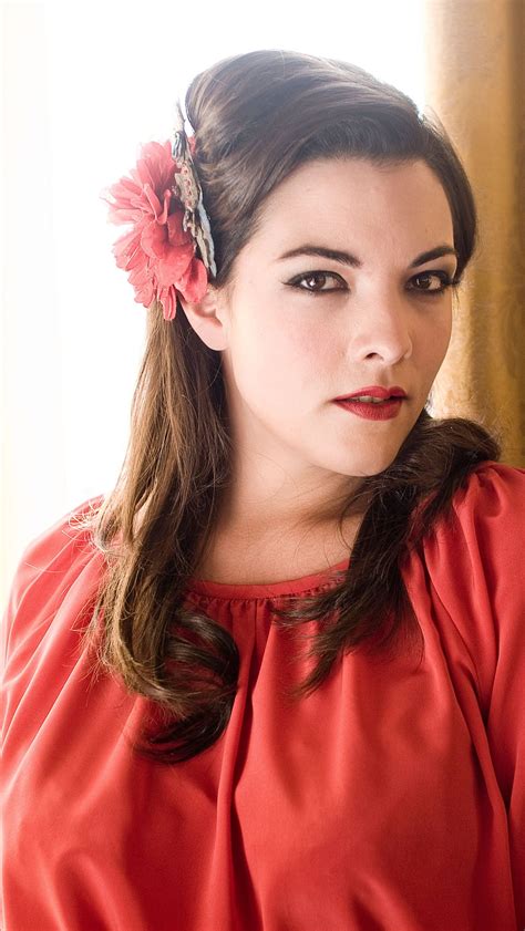 Caro Emerald Plus Size Model Beautiful Hd Phone Wallpaper Pxfuel