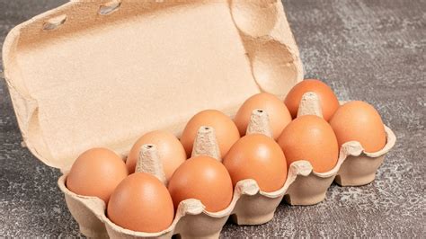 Ways To Use Egg Cartons To Make Cooking Easier