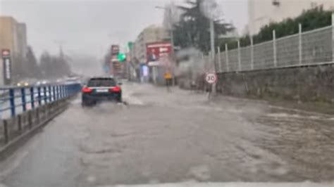 Manh De Chuva Forte Provoca Inunda Es Em Braga