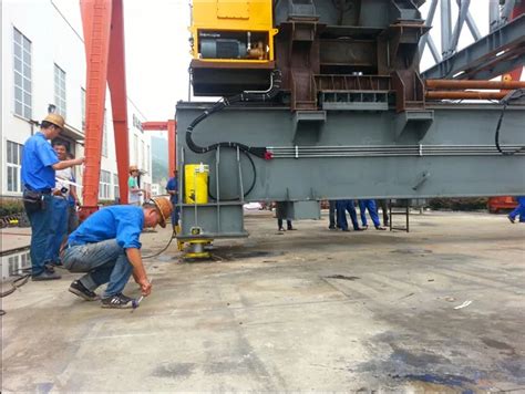 Ton Overhead Full Span Launching Gantry Crane For Highway T Beam