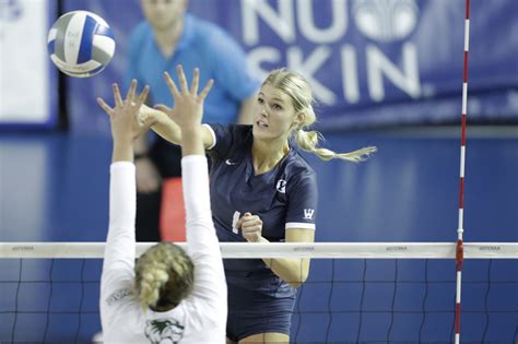 Byu Womens Volleyball Sweeps Portland Beats Gonzaga At Home