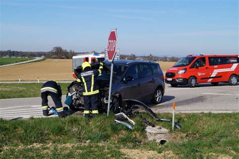 Verkehrsunfall Kreuzung H Rgatter Ff Sipbachzell