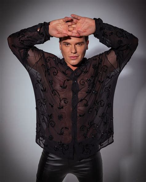 Apresentador Israel Cassol Fala Sobre Etarismo No Meio Gay MIXBRASIL