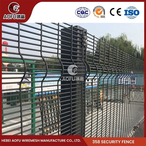 Aofu Wiremesh Temporary Fence Screw Factory Black Powder Coated