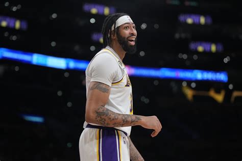 Lakers Fans React After Anthony Davis Carries His Team To Clutch Win