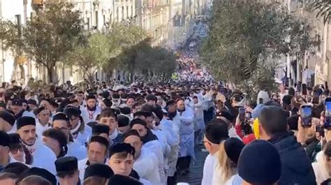 Catania Sant Agata Fiume Bianco Per La Salita Di Sangiuliano IL VIDEO