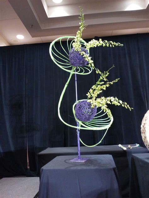 Pin by JoAnn McNabb on Midolino Twists | Floral art arrangements ...