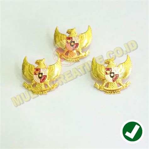 Pin Garuda Pancasila Paskibra 3cm Logam Kuningan Pesan Pin Enamel