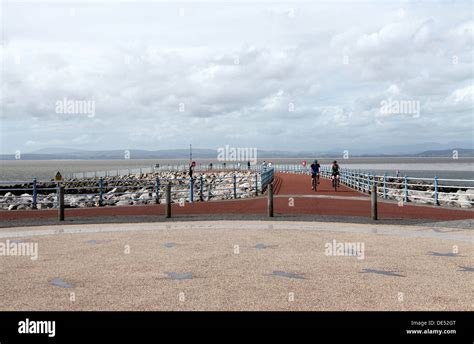 Morecambe Bay Pier Hi Res Stock Photography And Images Alamy