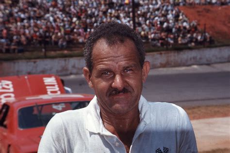 Wendell Scott: Remembering the Pioneering NASCAR Driver