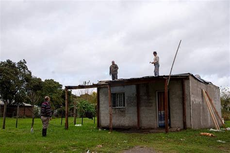 Voladuras De Techos Y Rboles Ca Dos Algo De Lo Que Dej La Tormenta