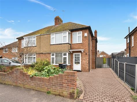 3 Bed Semi Detached House For Sale In Ditmas Avenue Kempston Bedford