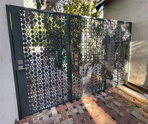 Designer Decorative Metal Gates | Modern Metal Designs