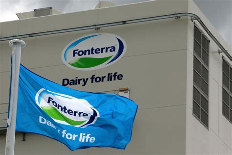 Head Of Fonterras Milk Products Division Resigns